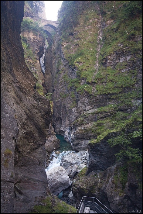 img00030.jpg
